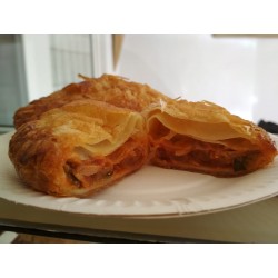 EMPANADILLA RELLENA DE...