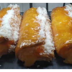 CAÑA DE HOJALDRE RELLENA DE...